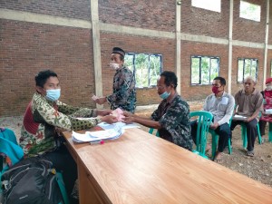 Pembagian BLT Tahap 7 Desa Gumiwang